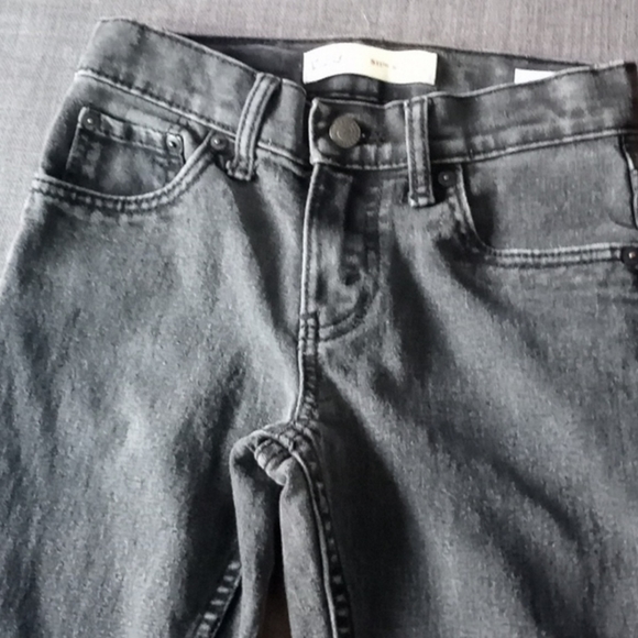 Levis Jeans 10 - Picture 8 of 10